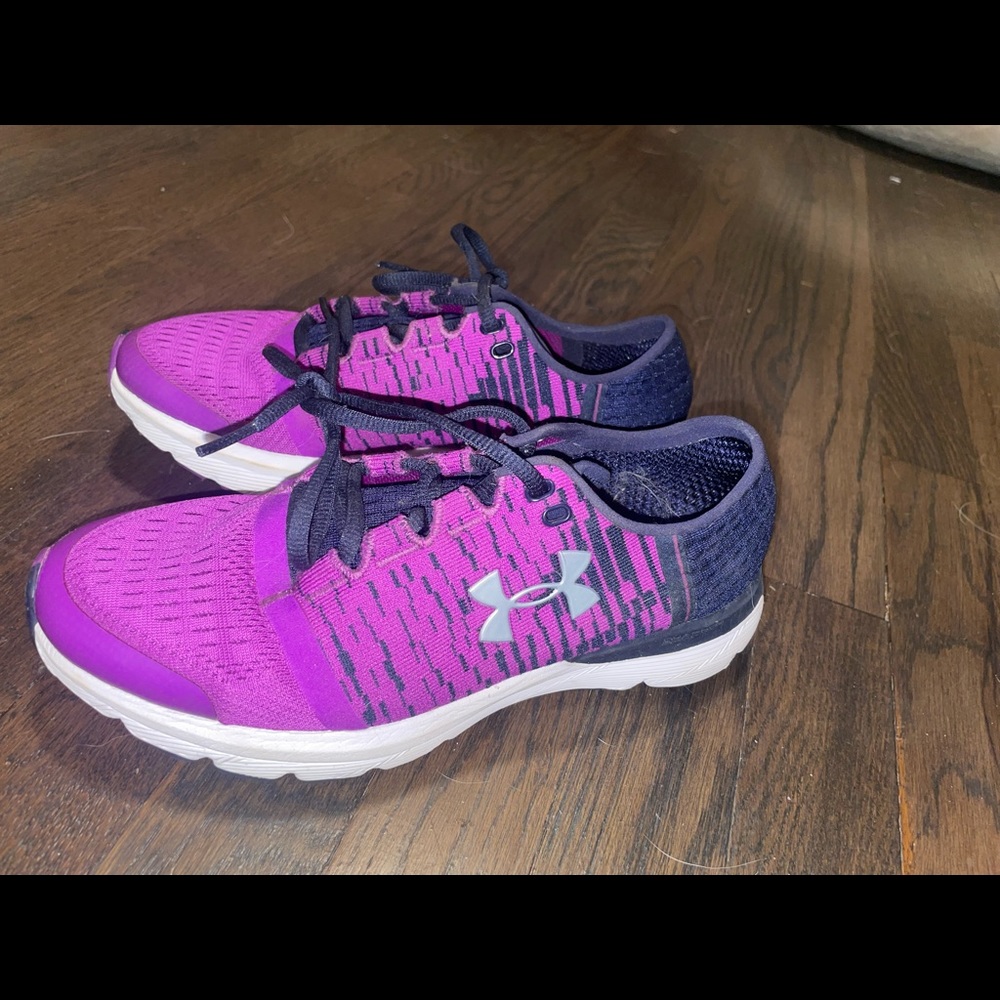 Under armor shoes never worn